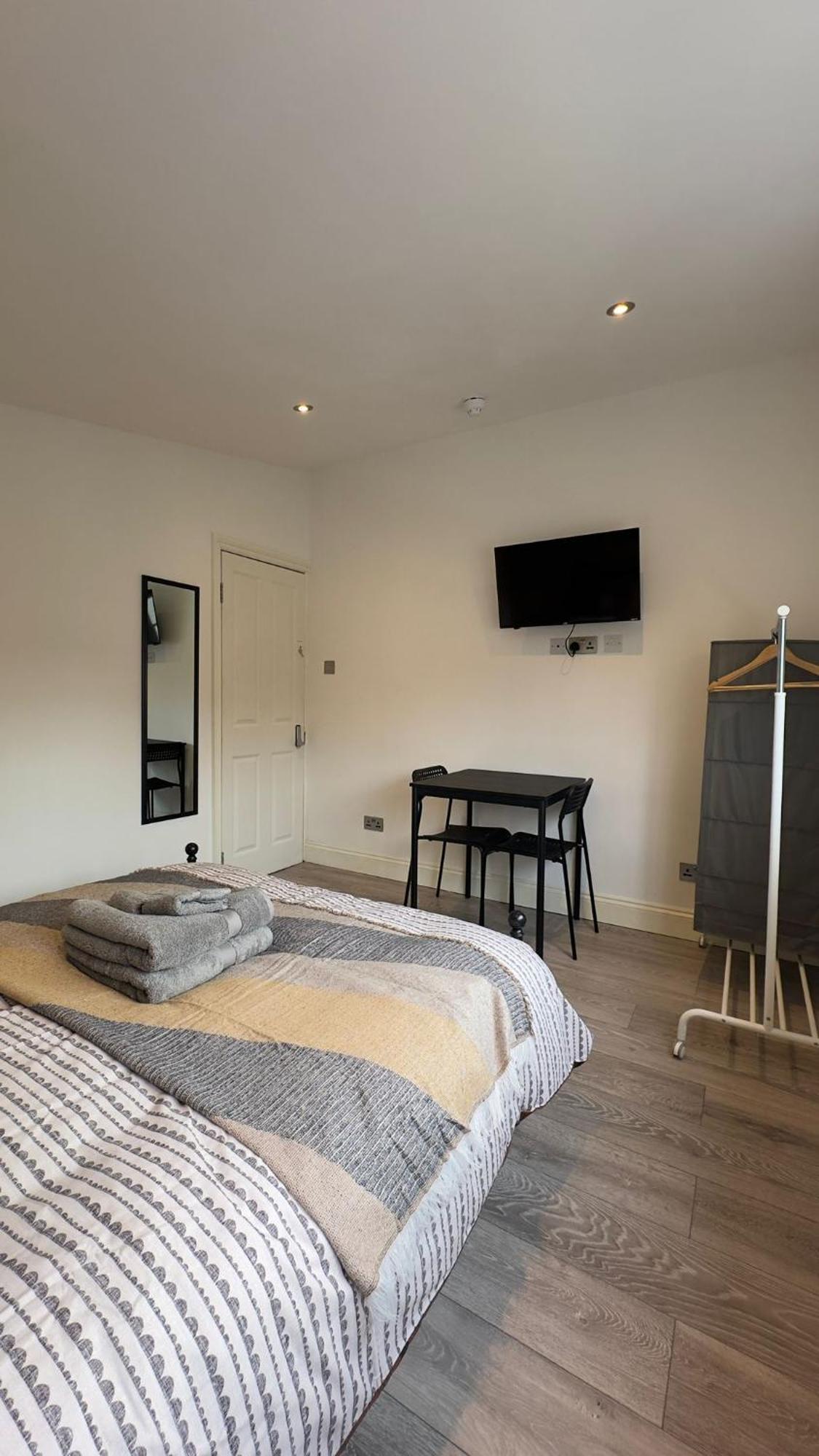 15 Min To Central London Guest Suites 22 Bilik gambar