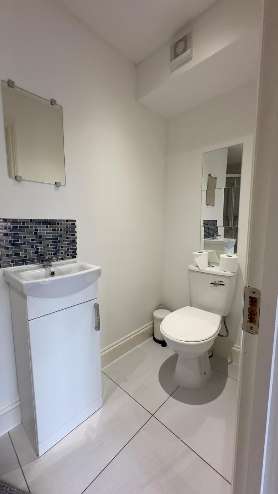 15 Min To Central London Guest Suites 22 Bilik gambar